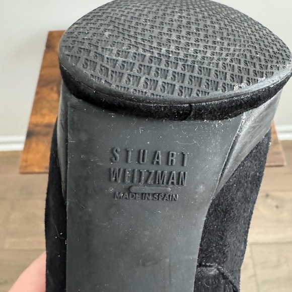 Stuart Weitzman Black Suede Heels Size 8 1/2 - Picture 5 of 6